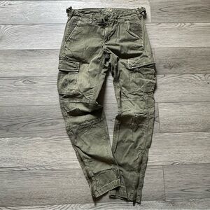 Y2K 2000’s American eagle zip ankle cargo pants